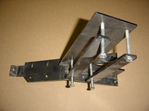 Right Front Seal Mount with Clamp Straps