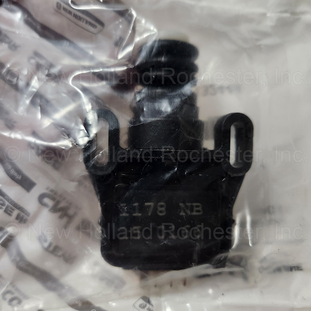 New Holland Push Button Switch Part # 47132449 - Image 2