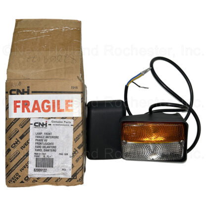New Holland Front Lamp Part # 82009122