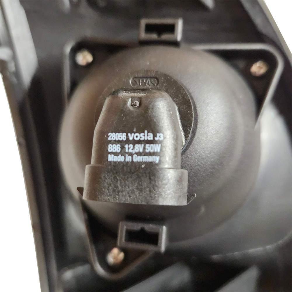 New Holland LH Headlamp Part # 84156845 - Image 5