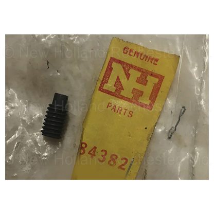 New Holland Screw Part # 84382