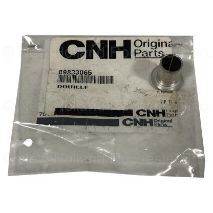 New Holland Sleeve Part # 89833065