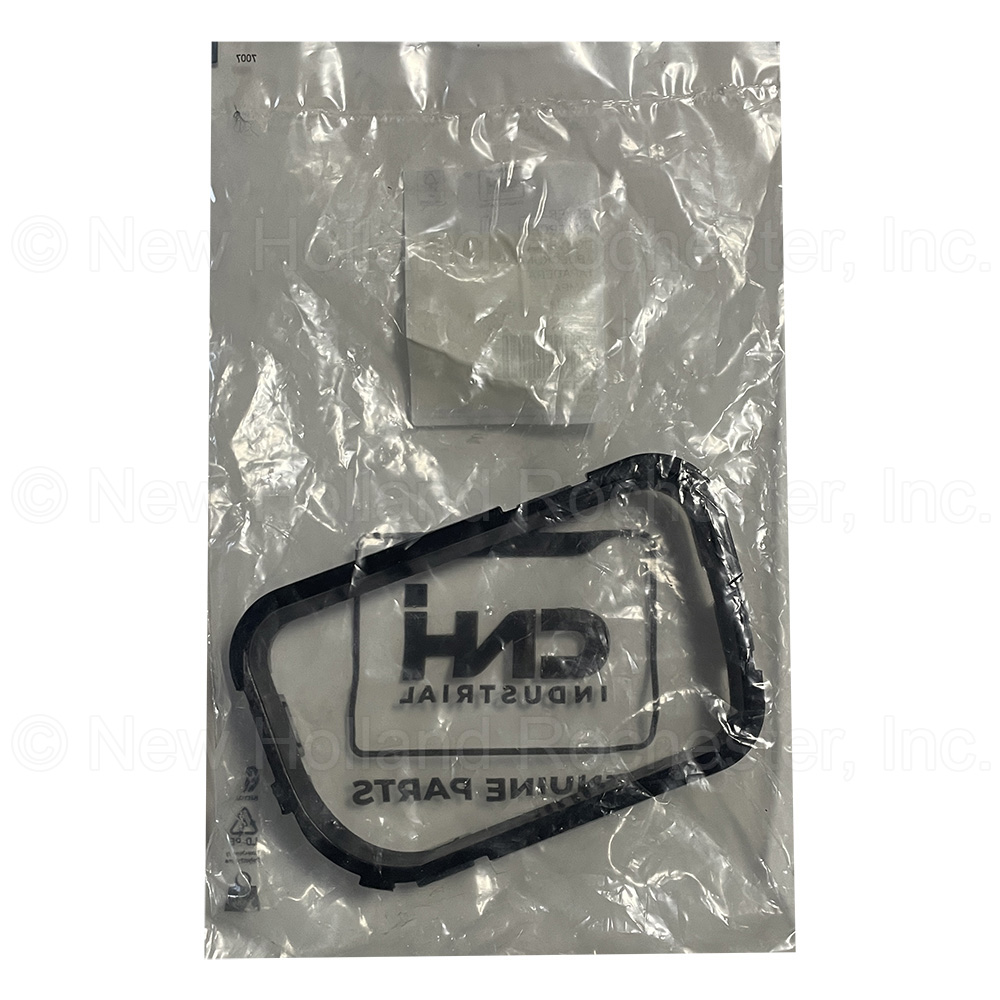 New Holland Cover Part # 84370123