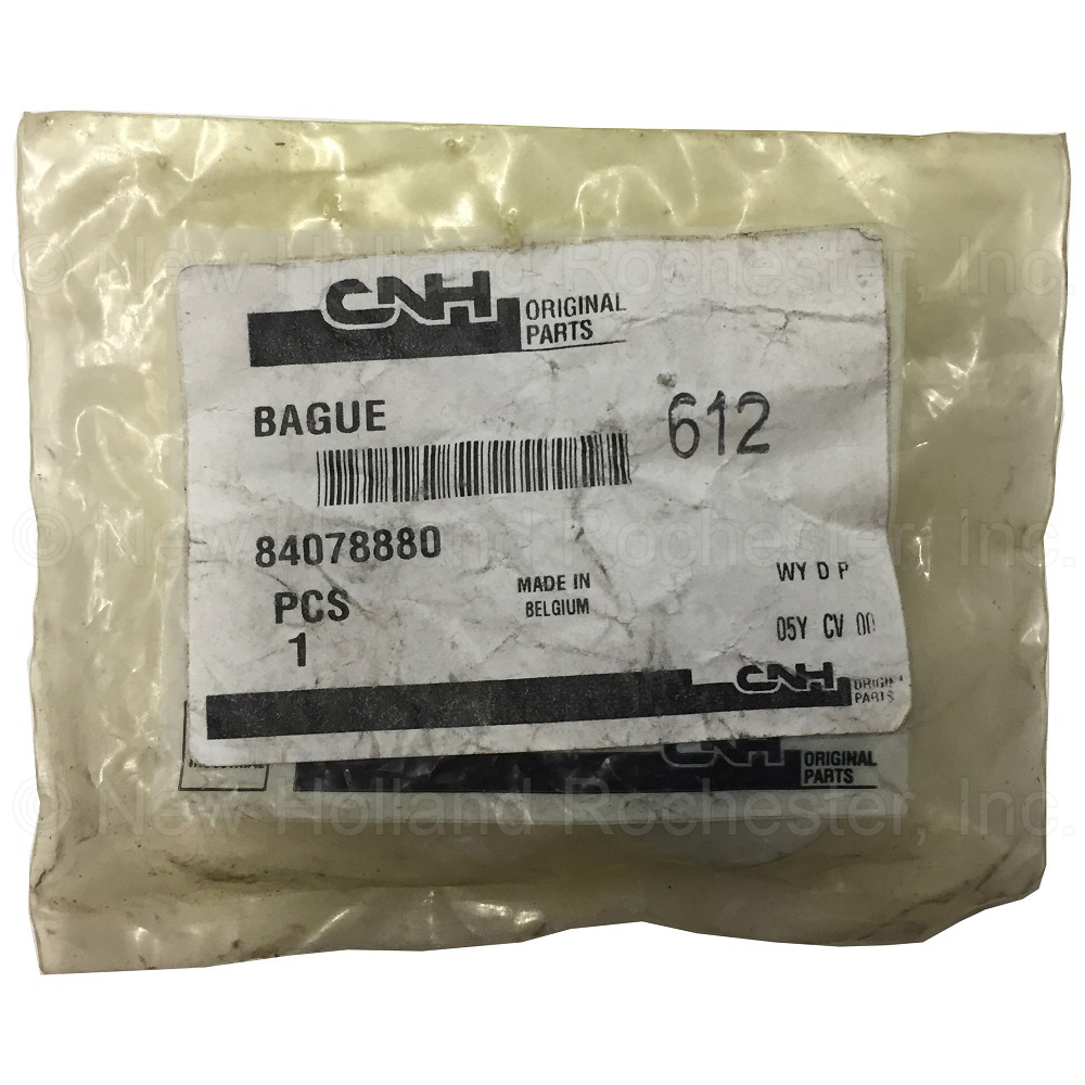 New Holland Bushing Part # 84078880 - Image 2