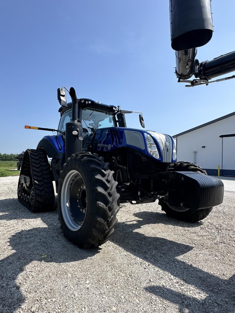 MY23 NH T8.410 SmartTrax