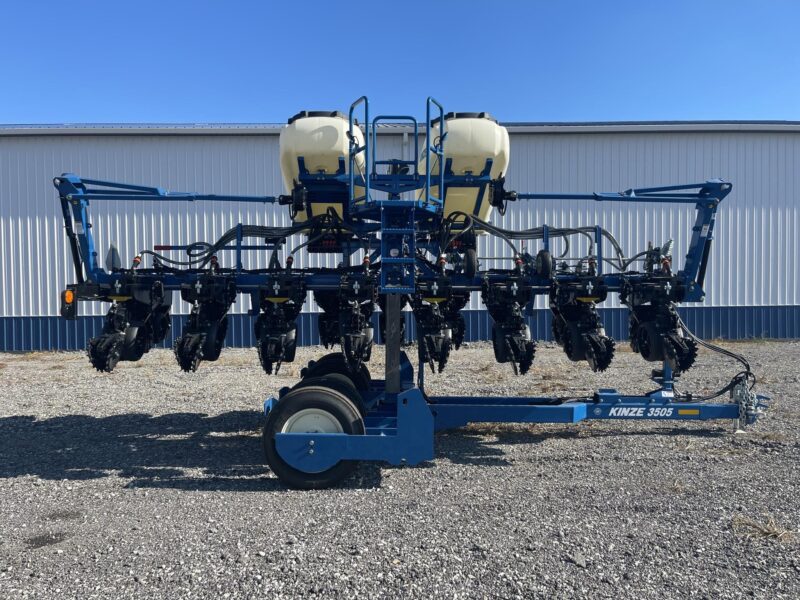 MY25 Kinze 3505