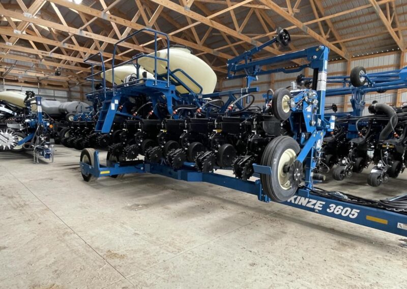 MY25 Kinze 3605