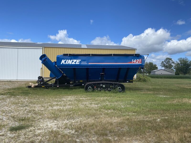 MY25 Kinze 1421 Cart