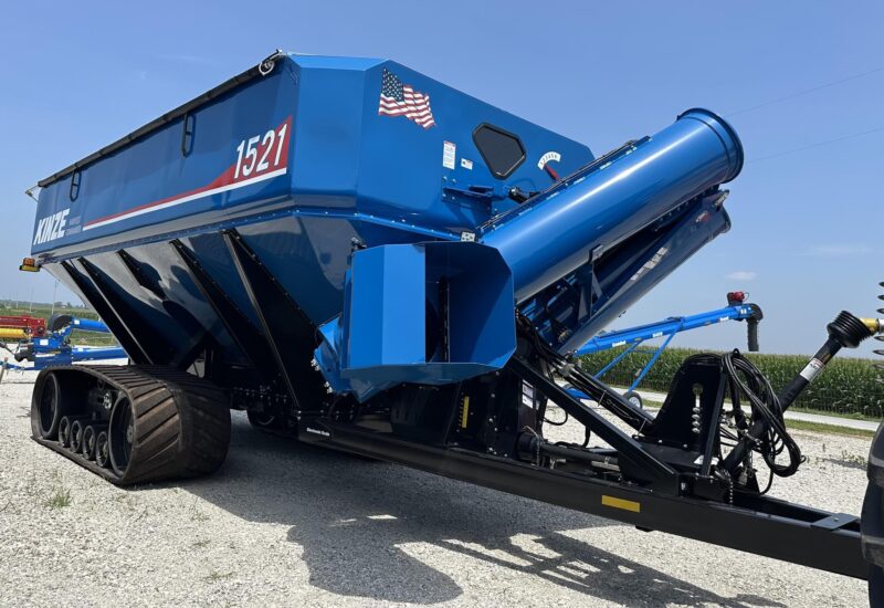 MY25 Kinze 1521 Cart